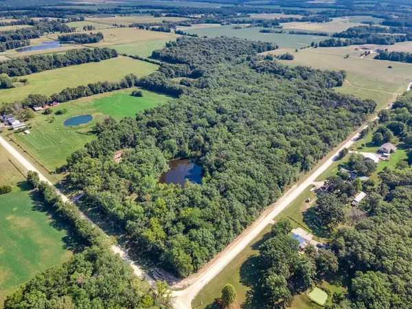 2068 County road 169, Auxvasse, MO 65231