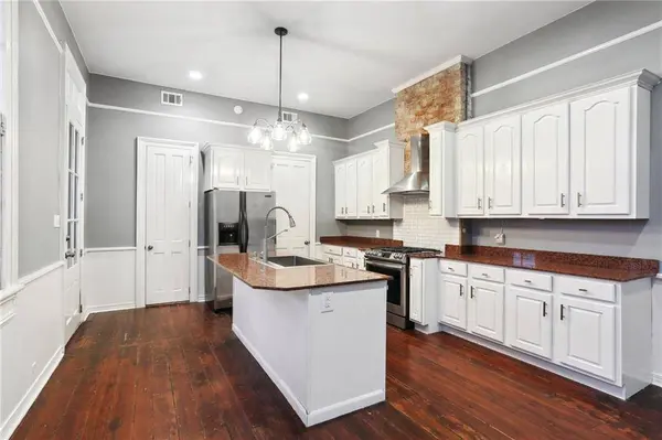 923 ELYSIAN FIELDS AVE #B, New Orleans, LA 70117