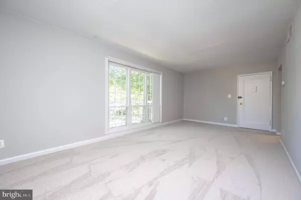 2912 WILLSTON PLACE #202, Falls Church, VA 22044