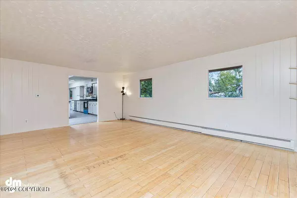 3457 W 80th AVE, Anchorage, AK 99502