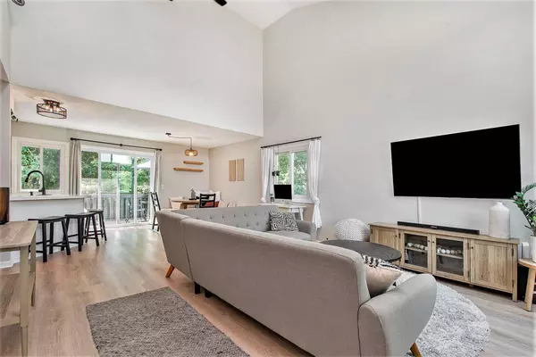 5541 55th SW Court, Grand Rapids, MI 49548