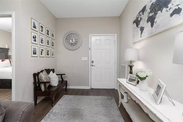 2714 Clara LN, Texas City, TX 77590