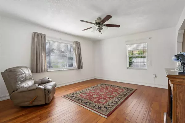 9510 N ASHLEY ST, Tampa, FL 33612