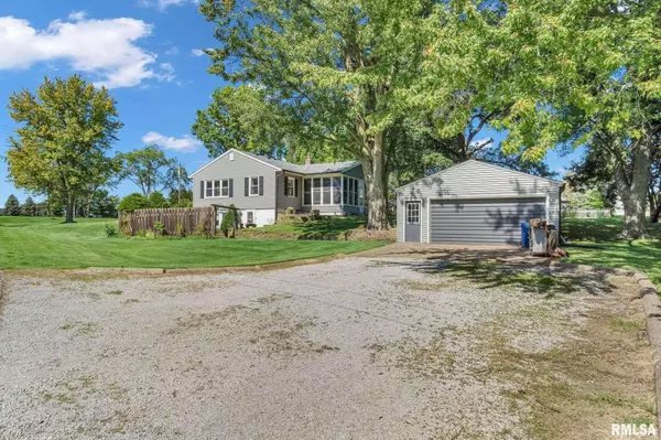 5105 MARQUETTE ST, Davenport, IA 52806