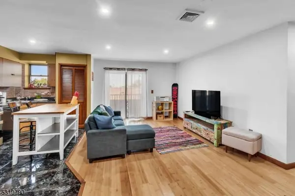 40-44 Rome St #9C, Newark City, NJ 07105