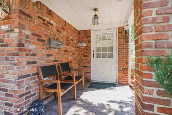 477 Arlene Street, Staten Island, NY 10314