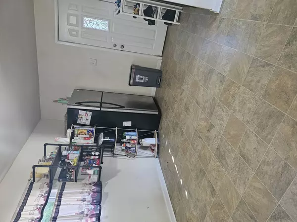 3538 Susan LN, Steger, IL 60475