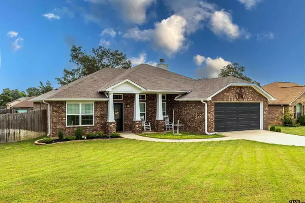 397 Molly Ln., Lindale, TX 75771