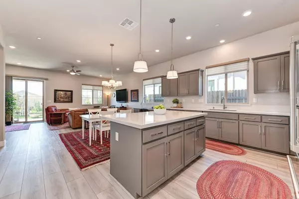 5041 Creekhollow WAY, Roseville, CA 95747