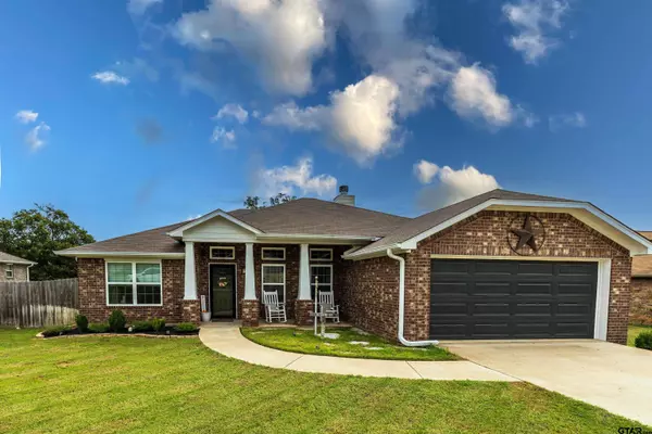 397 Molly Ln., Lindale, TX 75771