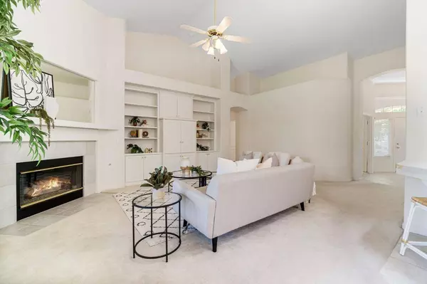 1598 E Plymouth Avenue, Fresno, CA 93720