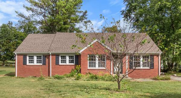 221 Cemetary St, Trenton, KY 42286