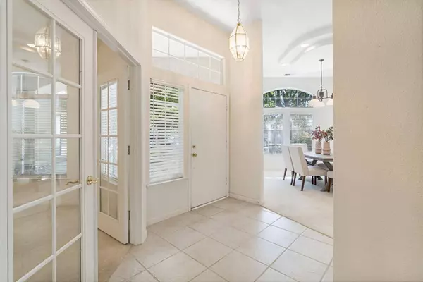 1598 E Plymouth Avenue, Fresno, CA 93720