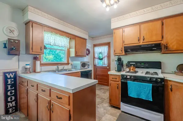 3060 MENANTICO RD, Vineland, NJ 08361