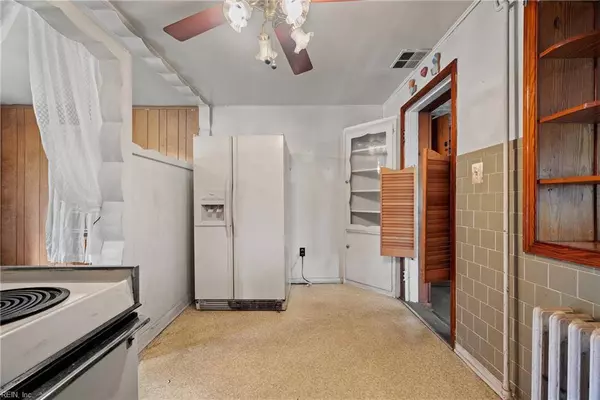 60 N Mary Peake BLVD, Hampton, VA 23666