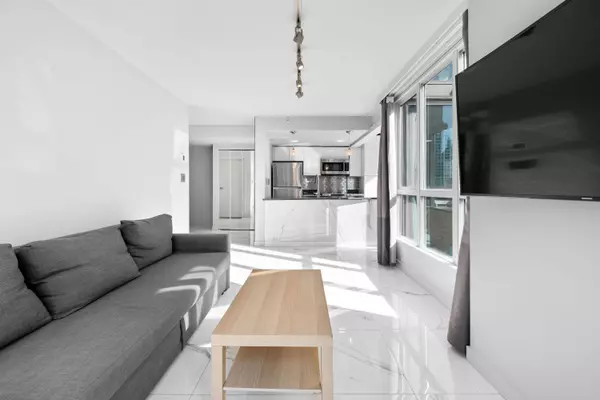 1188 HOWE ST #702, Vancouver, BC V6Z 2S8