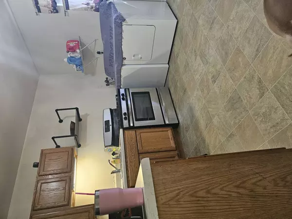 3538 Susan LN, Steger, IL 60475