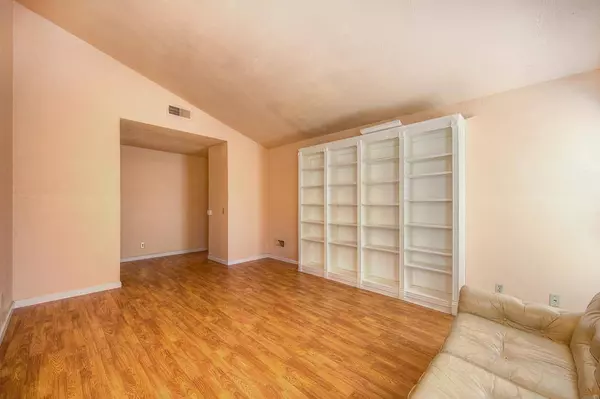 2723 Olive CT, West Sacramento, CA 95691