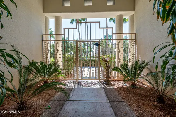 10512 E CORTEZ Drive, Scottsdale, AZ 85259