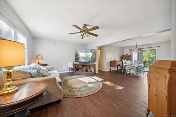 1110 Kewadin Drive, Waterford, MI 48327