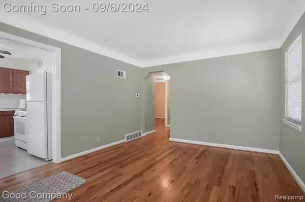 1809 DALLAS Avenue, Royal Oak, MI 48067