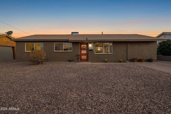 7549 E BELLEVIEW Street, Scottsdale, AZ 85257