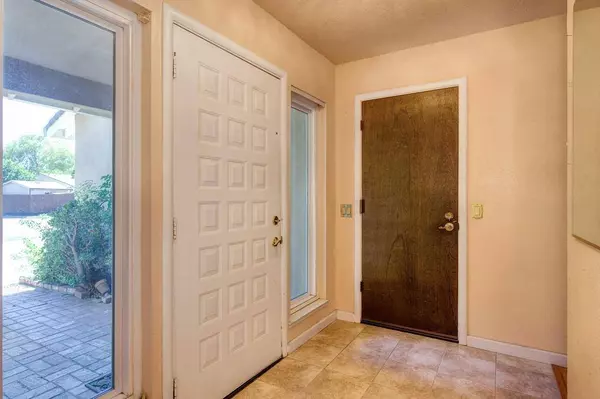 2723 Olive CT, West Sacramento, CA 95691