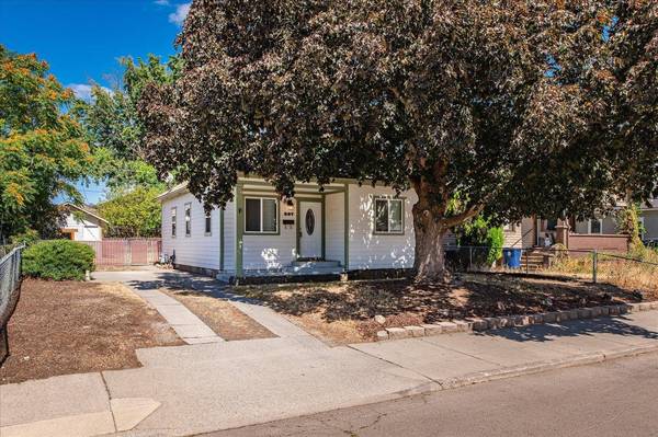 537 E Gordon Ave, Spokane, WA 99207