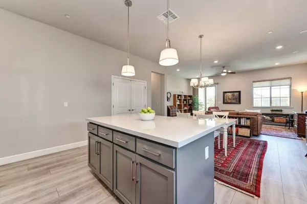 5041 Creekhollow WAY, Roseville, CA 95747