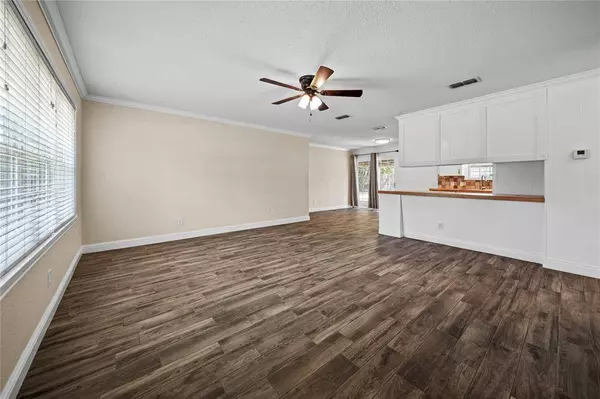 532 Circle Drive, Lindale, TX 75771