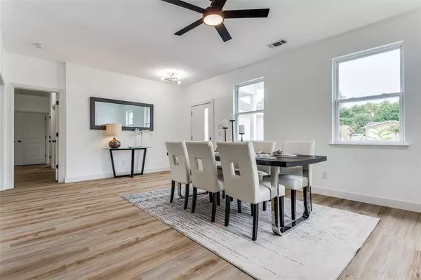 915 Warfield Way, Richardson, TX 75080