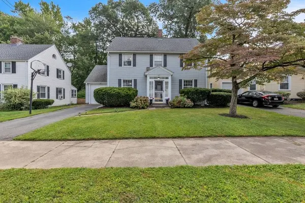 47 Bangor St, Springfield, MA 01118