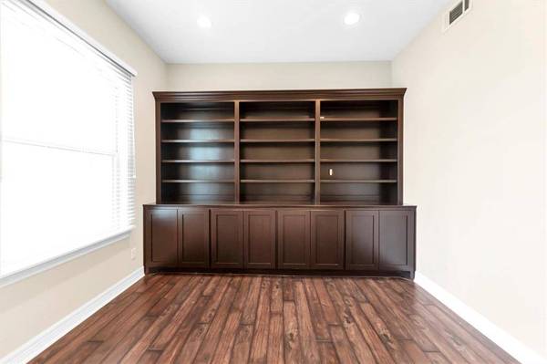 107 Timberwilde DR, Huntsville, TX 77320