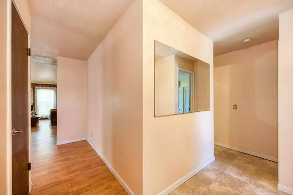 2723 Olive CT, West Sacramento, CA 95691