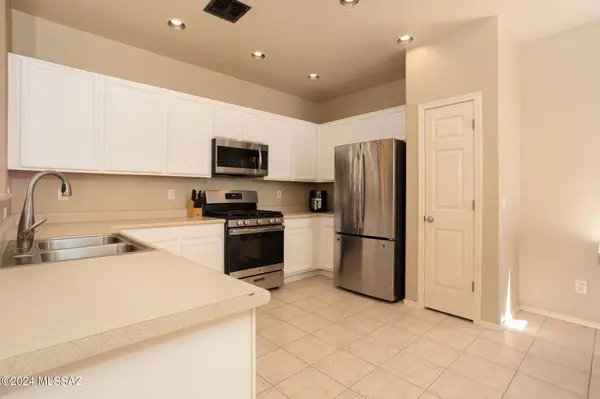 5573 W Acacia Blossom Place, Marana, AZ 85658