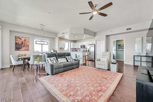 8255 Las Vegas Boulevard #822, Las Vegas, NV 89123