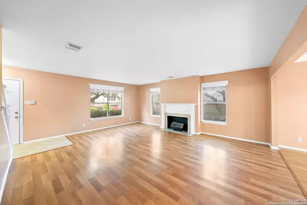 11009 Forest Breeze, Live Oak, TX 78233