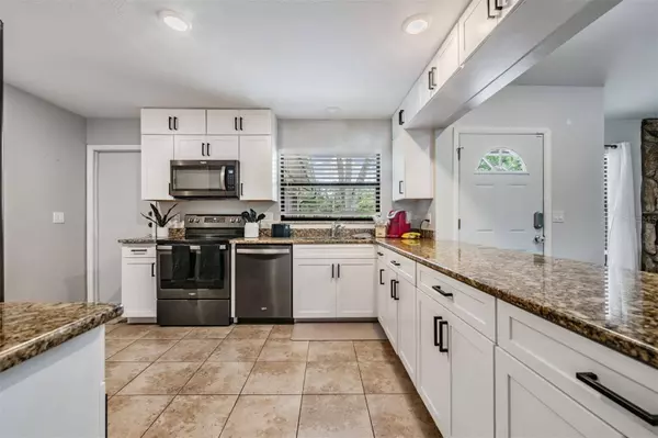 2854 TRAILWOOD DR, Palm Harbor, FL 34684