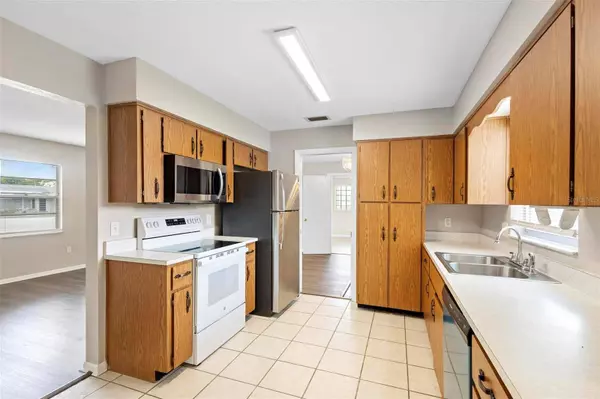 1789 SAXON BLVD, Deltona, FL 32725