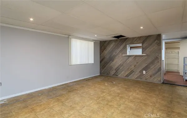 4608 Dyer ST, La Crescenta, CA 91214