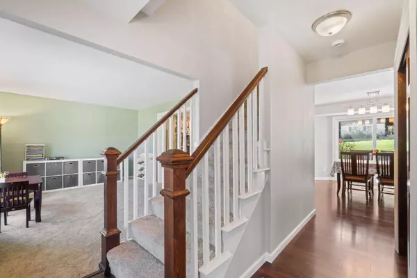 285 Brian Ct, Port Washington, WI 53074