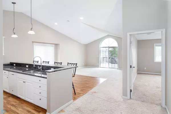 819 Cinnamon Ridge PL, Fargo, ND 58078