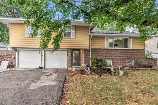 5300 NE 57th TER, Kansas City, MO 64119