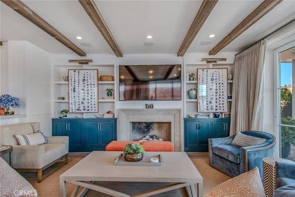 317 E. Bayfront, Newport Beach, CA 92662