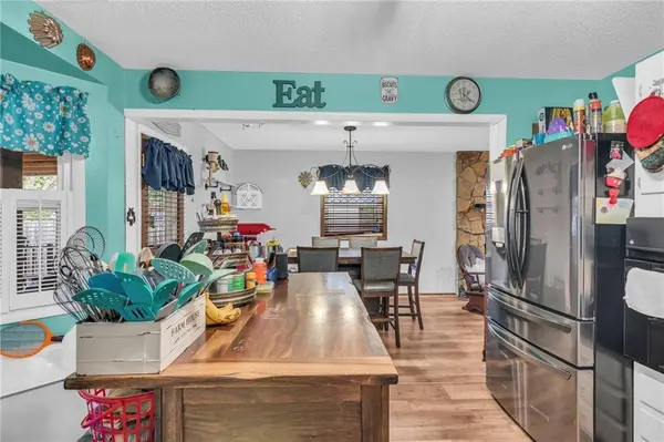 5300 NE 57th TER, Kansas City, MO 64119