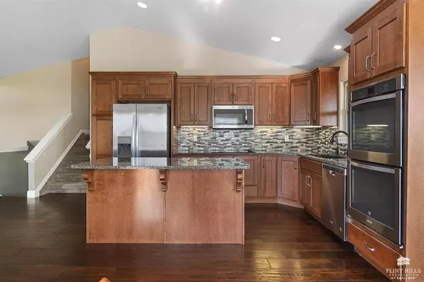 4500 Ike's WAY, St. George, KS 66535