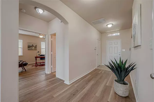 11003 Sun River Falls DR, Humble, TX 77396