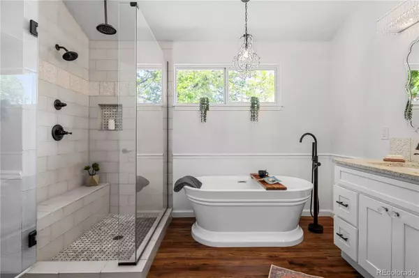 2055 S Gray AVE, Lakewood, CO 80227