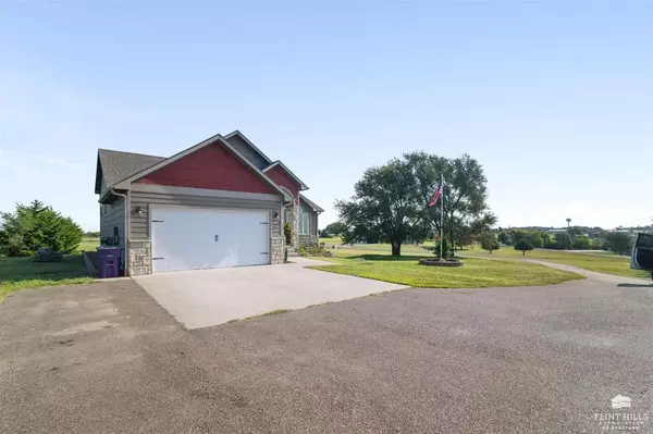 4500 Ike's WAY, St. George, KS 66535