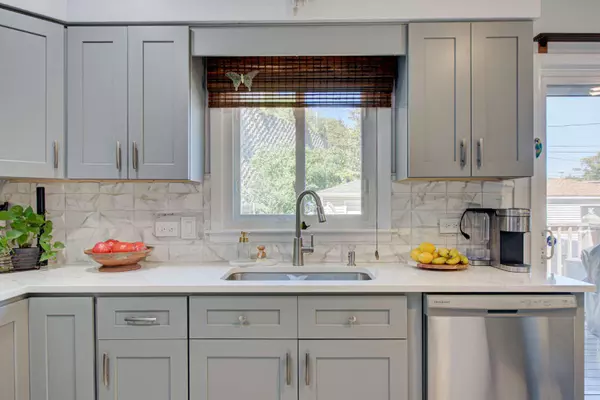 9790 River ST, Schiller Park, IL 60176